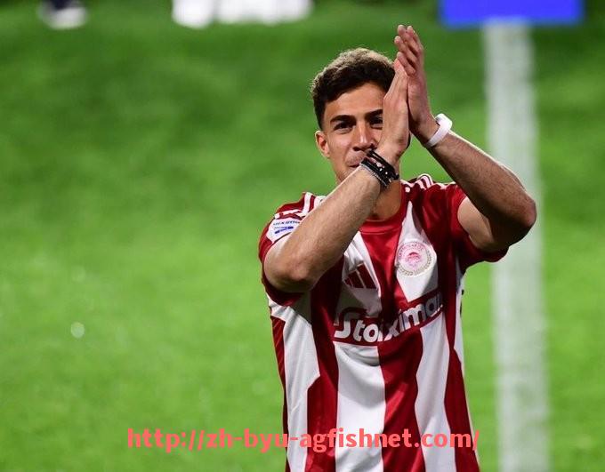 AG捕鱼王官网-世俱杯比赛中组织防线的球员职责分配与指挥执行力分析